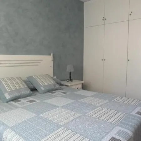 Con Piscina A 80 M De La Playa, Cambrils Apartament *